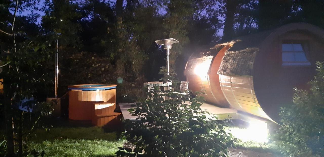 Tonn"O Loisirs Vila Servel Exterior foto